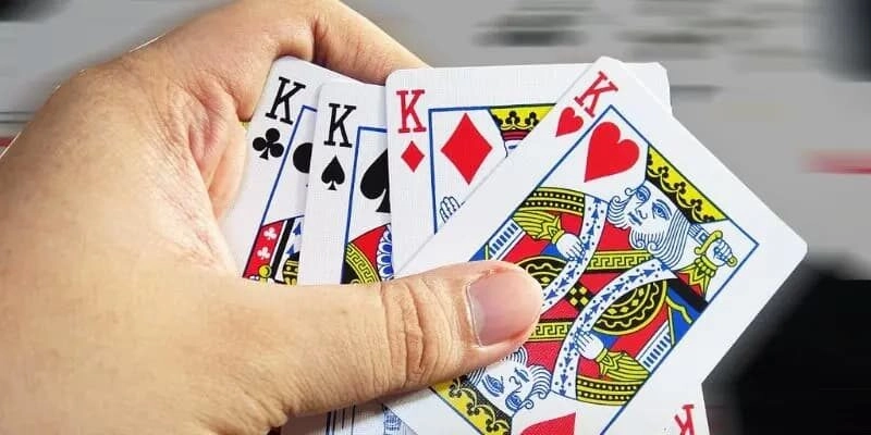 đánh tứ quý ở thời điểm hợp lý